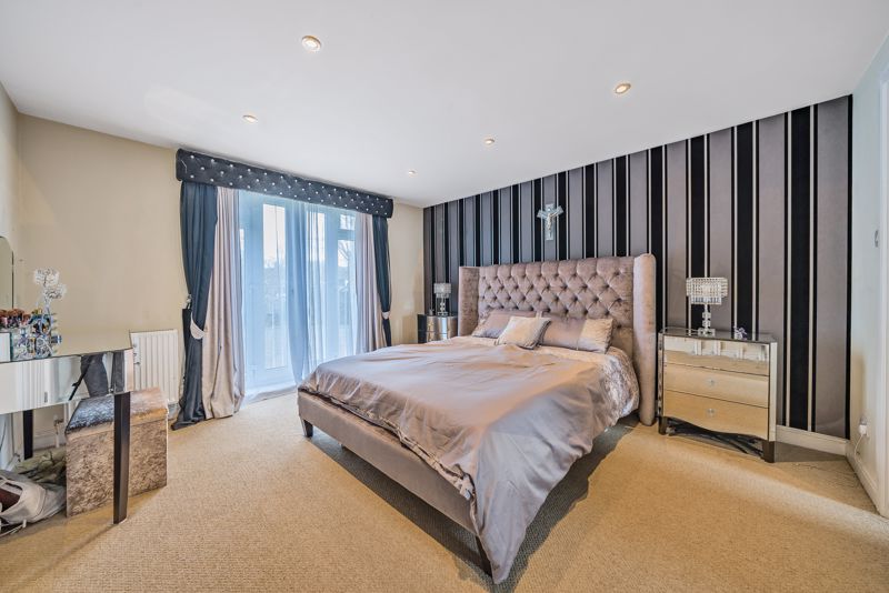 Master Bedroom- click for photo gallery